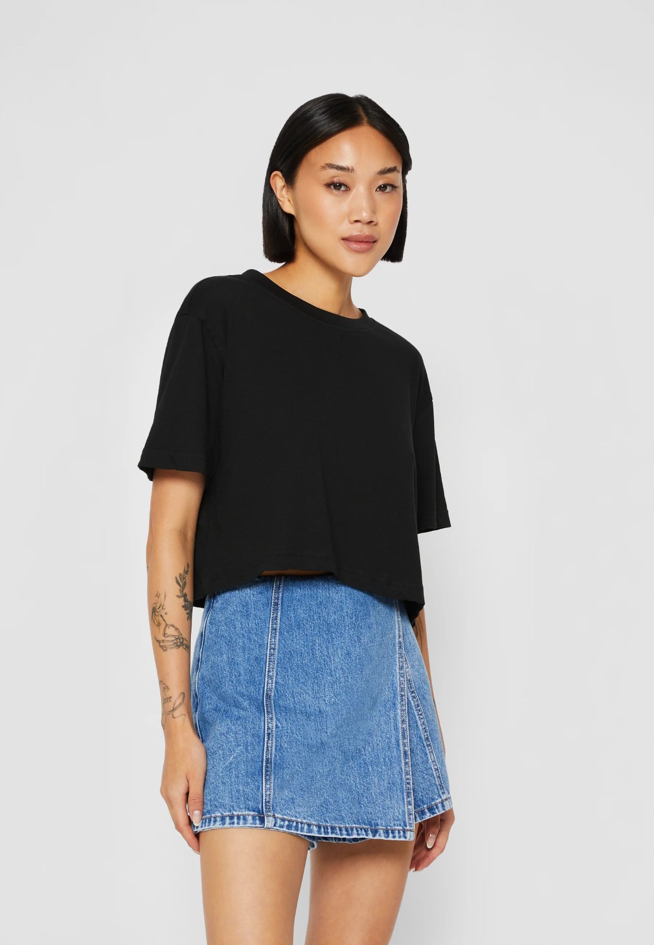 Urban Classics LADIES SHORT OVERSIZED TEE – Basic T-Shirt – White - Image 4
