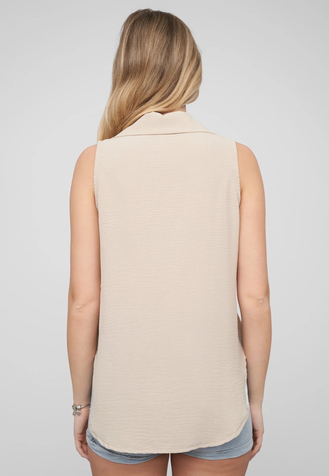 Sleeveless Button-Up Blouse - Image 16