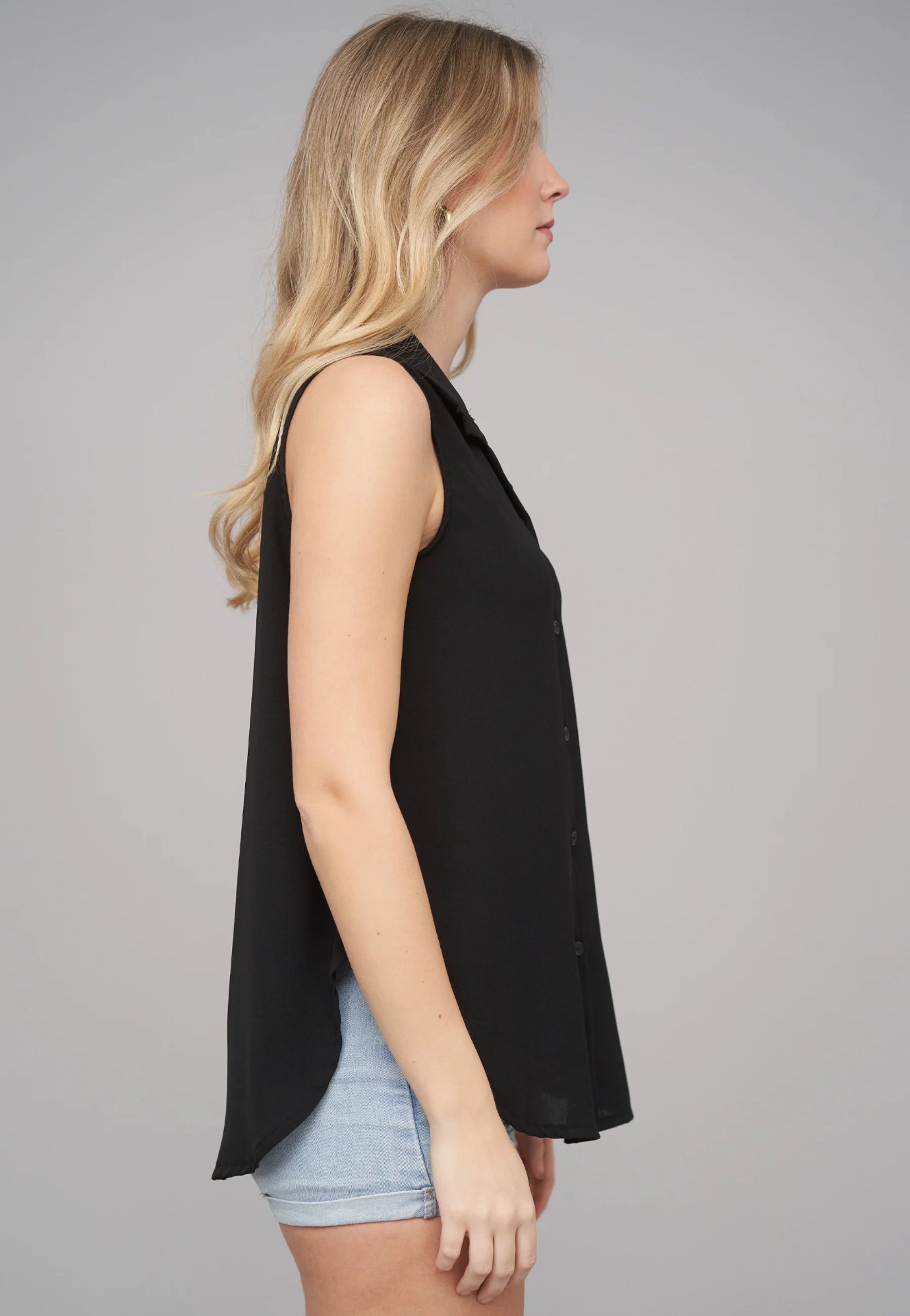 Sleeveless Button-Up Blouse - Image 4