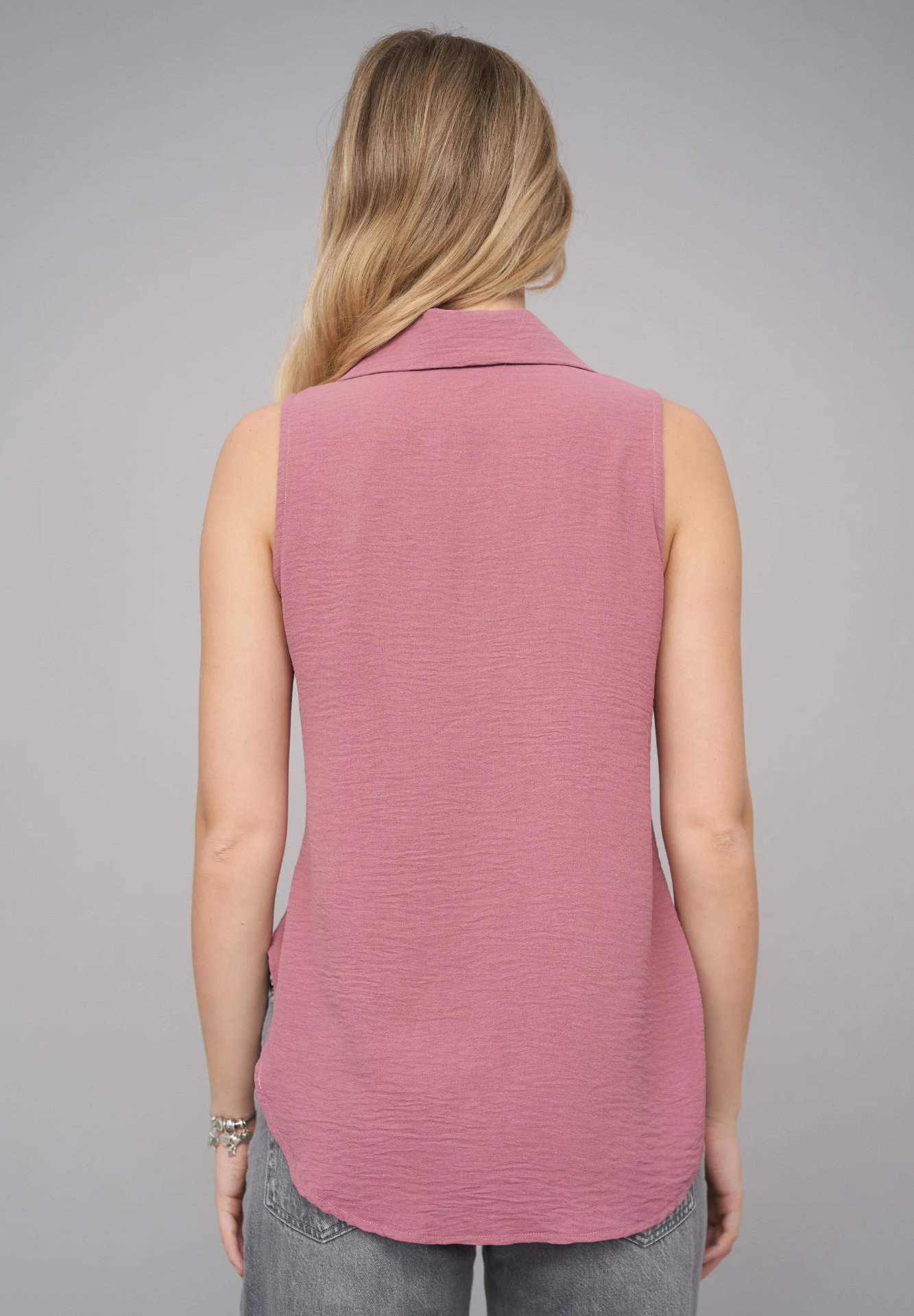 Sleeveless Button-Up Blouse - Image 11