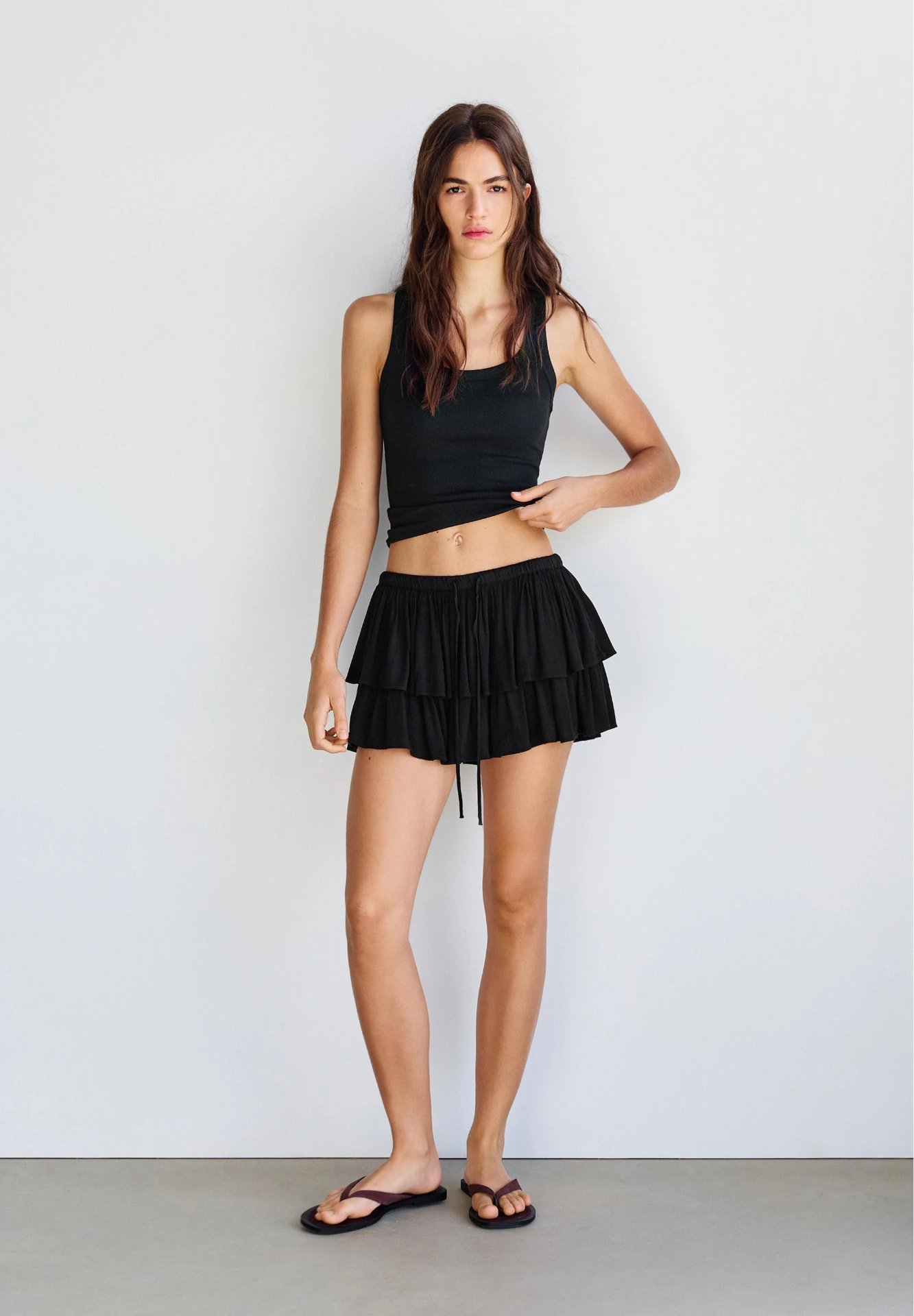 PULL&BEAR Ruffled Tiered Mini Shorts - Image 5