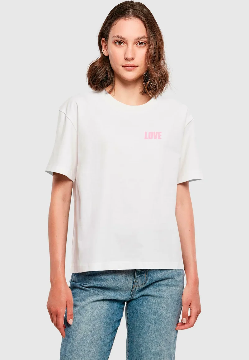 Mister Tee ALL WE NEED IS LOVE TEE – T-Shirt Print – White - Image 3