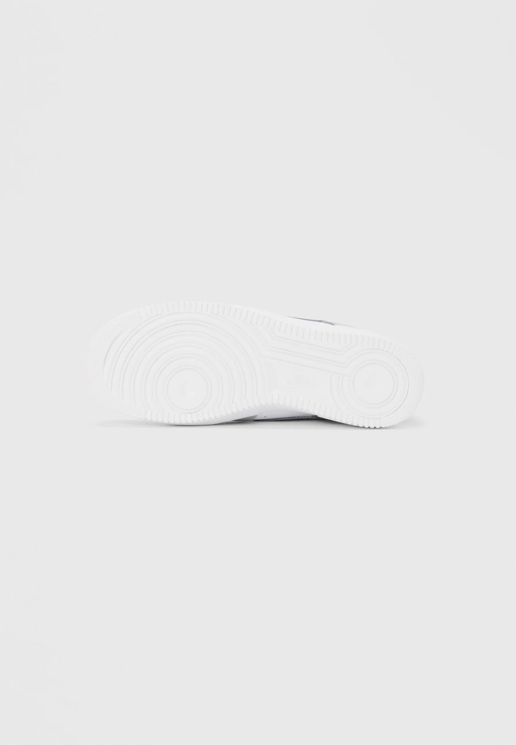 Nike Air Force 1 UNISEX Sneaker Low - White/Light Smoke Grey - Image 6