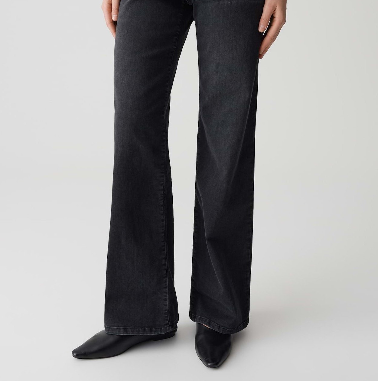 OPUS PANTS MID RISE LONG FLARED - Wide Leg Jeans - washed black - Image 3