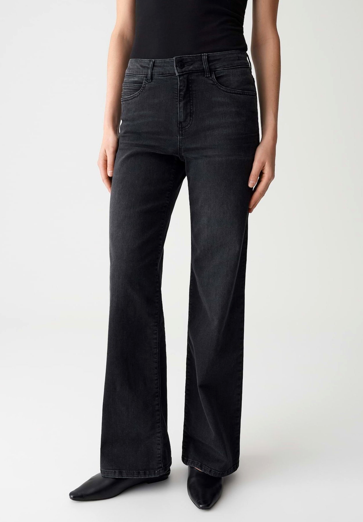 OPUS PANTS MID RISE LONG FLARED - Wide Leg Jeans - washed black - Image 5
