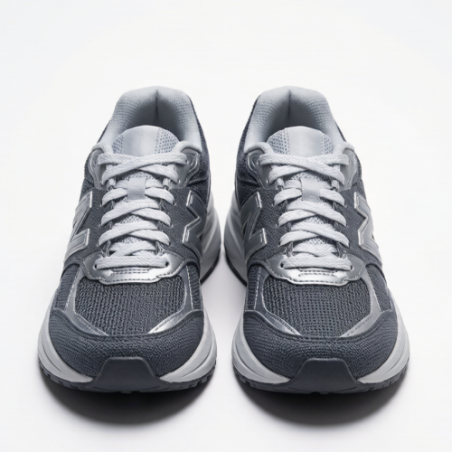 740 Unisex Trainers - Image 5