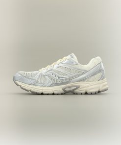 Saucony RIDE MILLENNIUM UNISEX - Trainers - cream/silver-coloured
